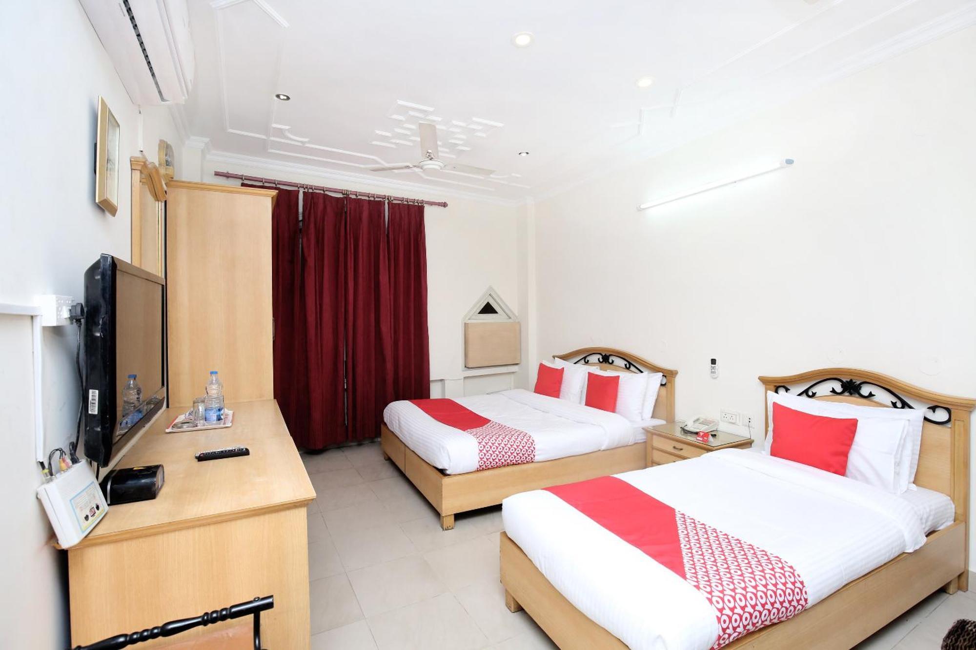 Hotel O Le Bon Ton Ludhiana Exterior photo