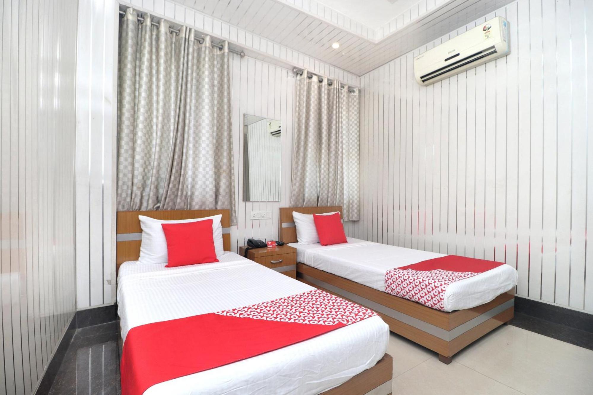 Hotel O Le Bon Ton Ludhiana Exterior photo